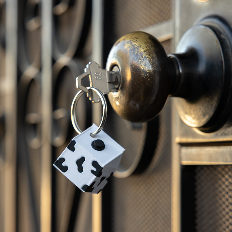 MOO MOO KEYCHAIN (LUNCH SIZE)