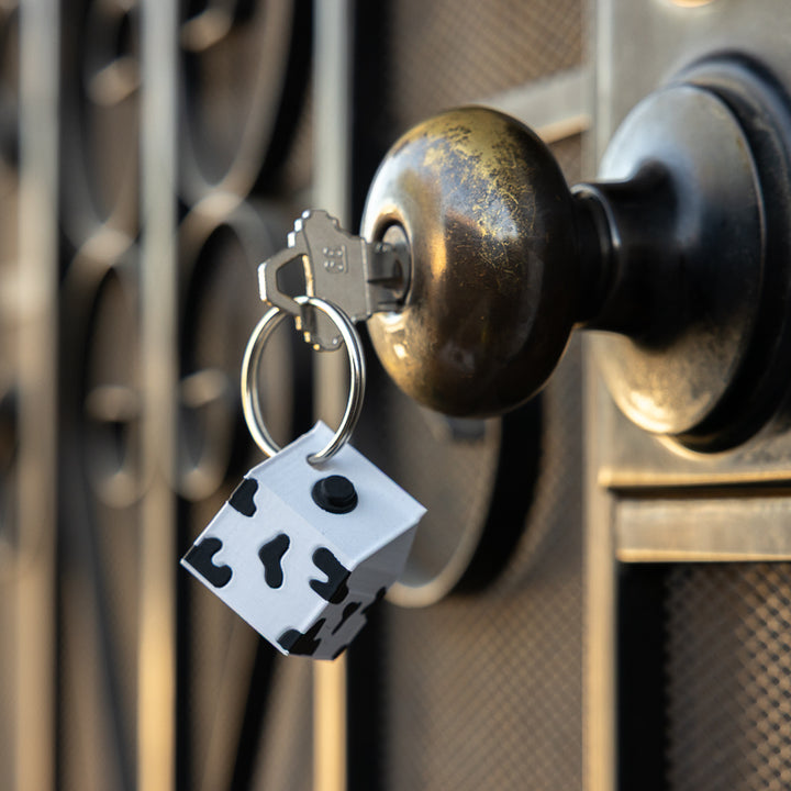 MOO MOO KEYCHAIN (LUNCH SIZE)