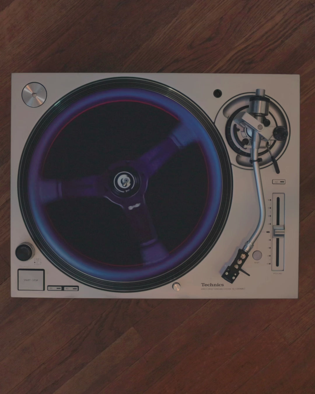 vinyl records slip mats dj turntables turntablism 