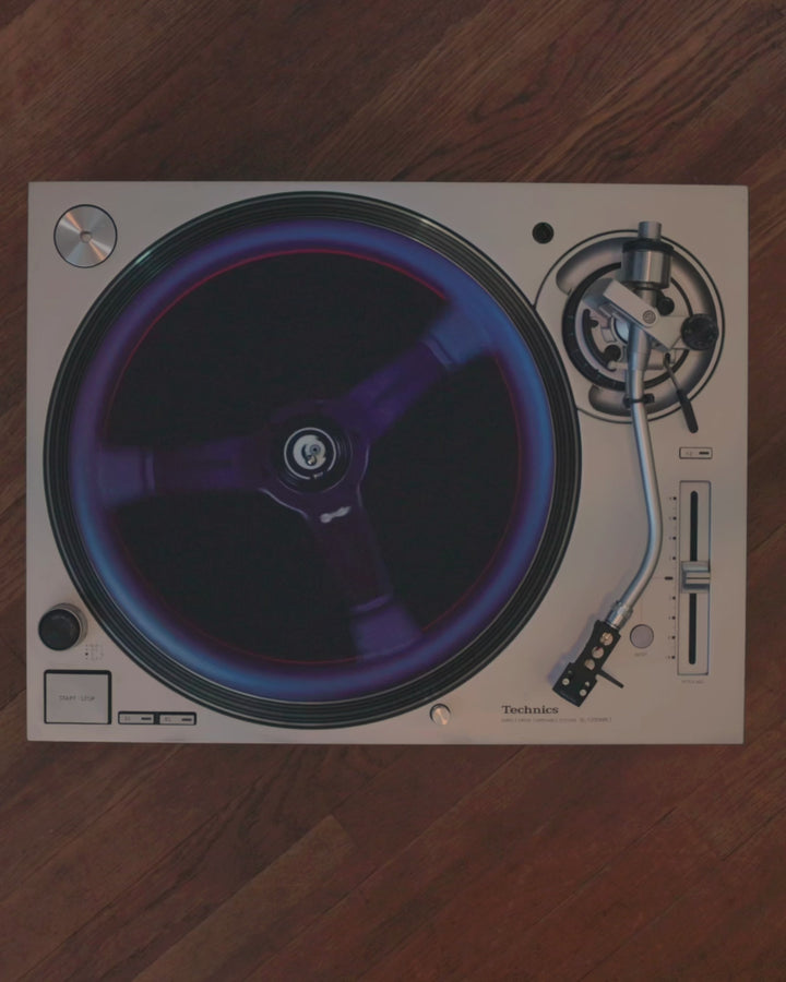 vinyl records slip mats dj turntables turntablism 