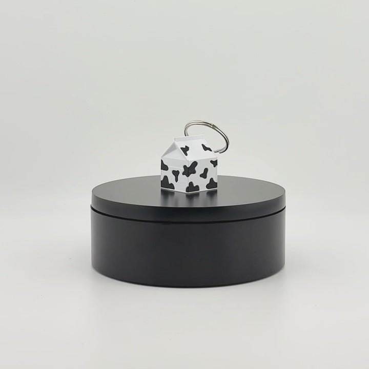 MOO MOO KEYCHAIN (LUNCH SIZE)